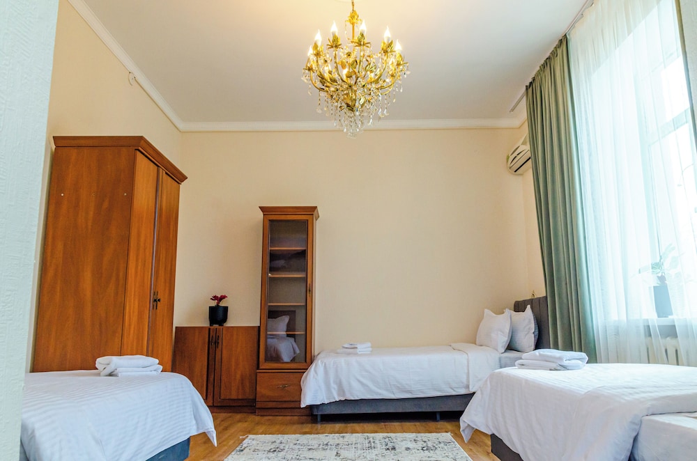 Basic Triple Room photo 1