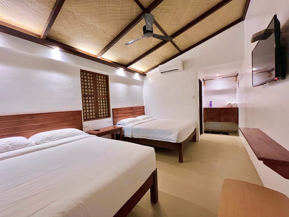 Family Quadruple Room, Balcony, Mountain View