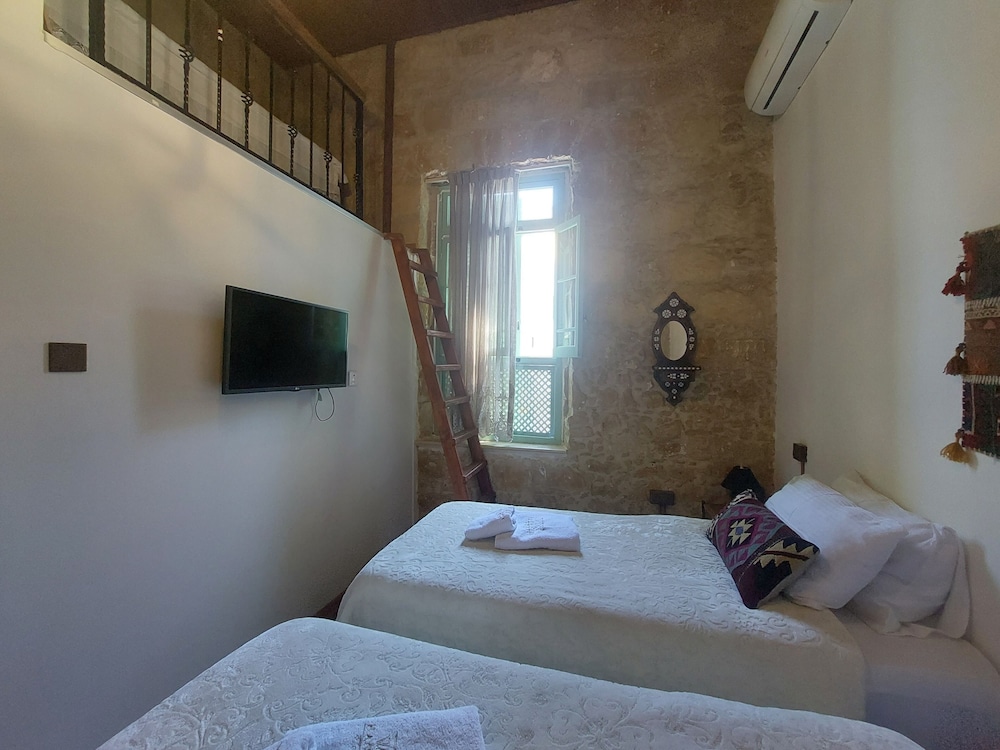 Economy Room, 1 Bedroom, City View photo 2