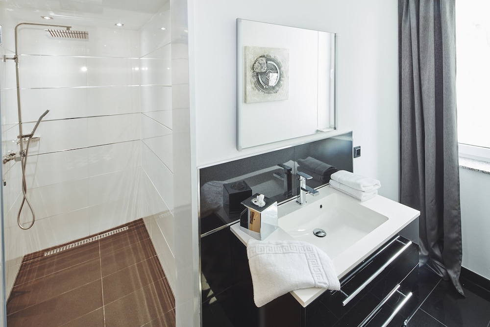 Royal Suite photo 3