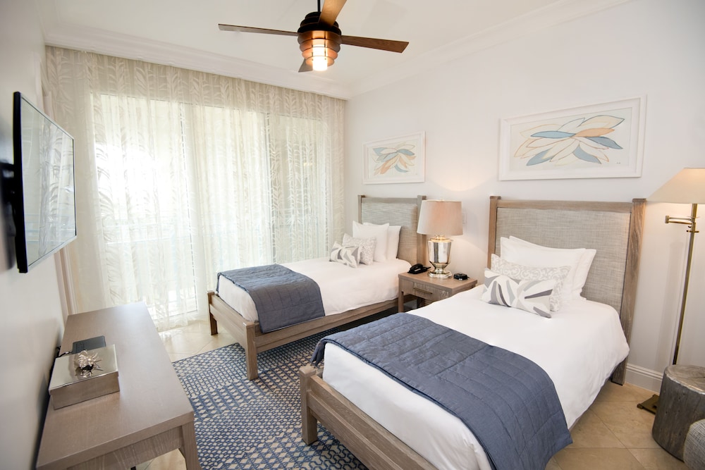 2 Bedroom Suite with Grand Salon Ocean Front, photo 6