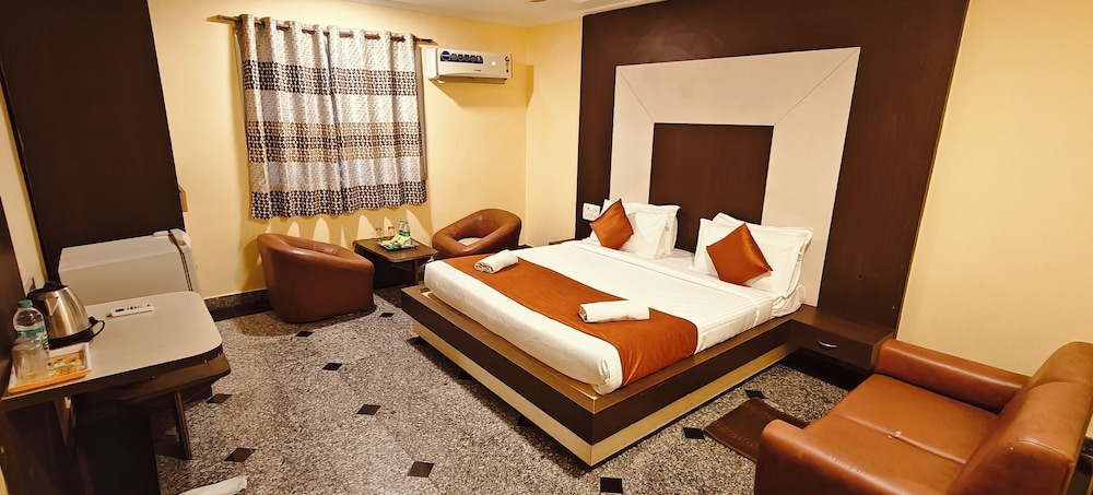 Deluxe Room, City View
