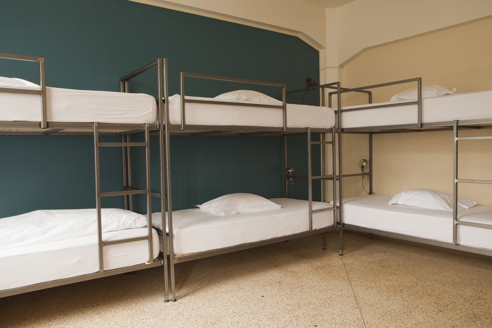 Shared Dormitory, Women only, Shared Bathroom photo 1