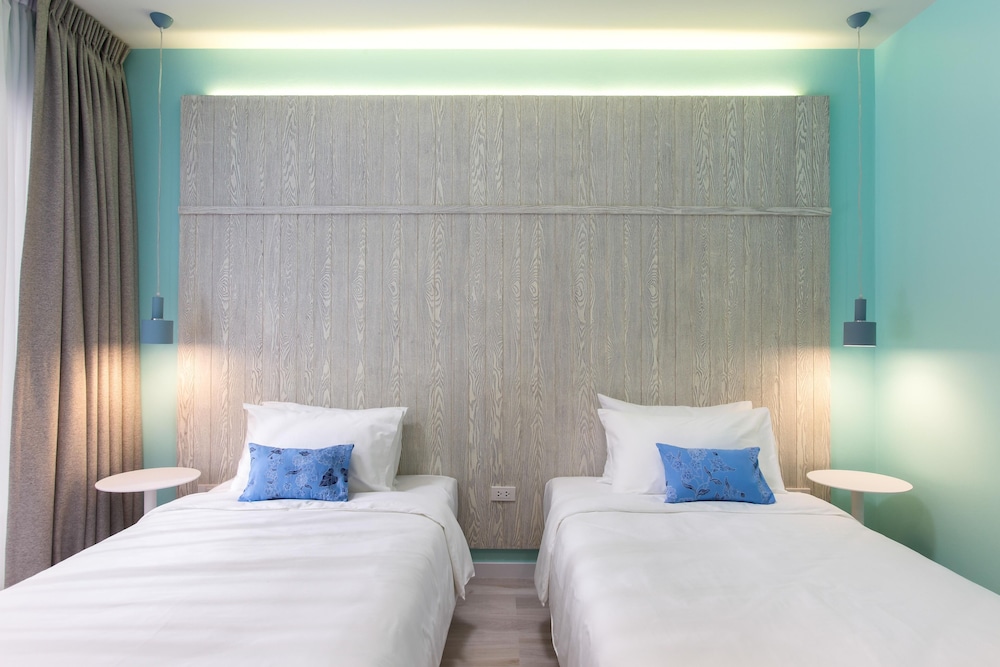 Standard Twin Room - Photo 2
