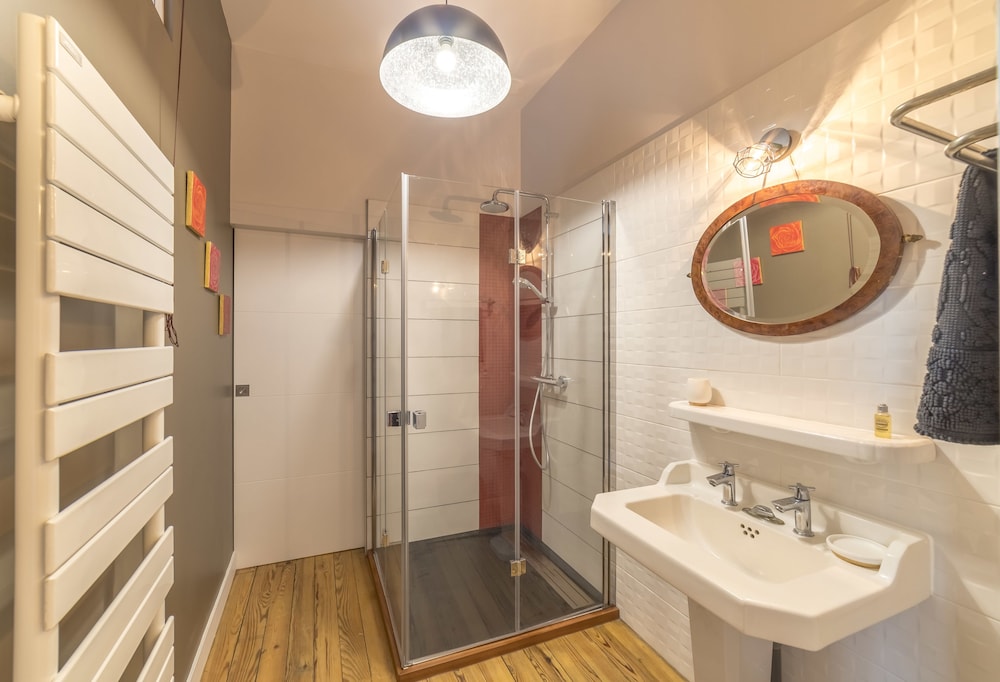 Double Room, Non Smoking (Paris) photo 3