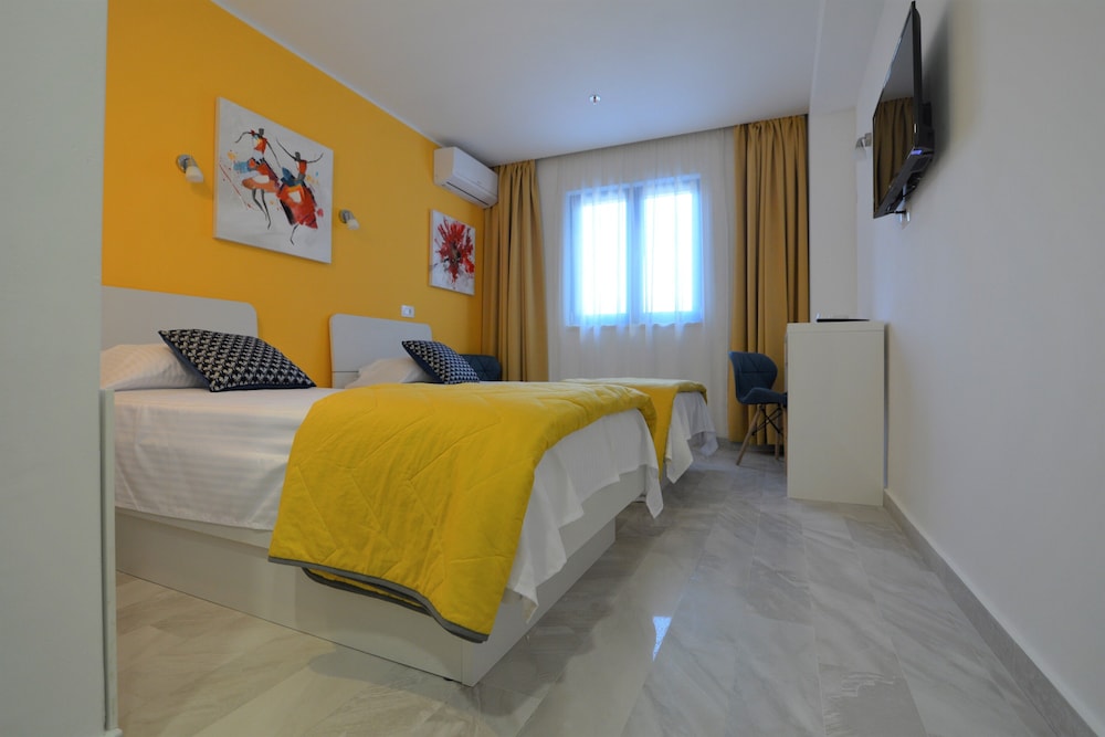 Premium Single Room