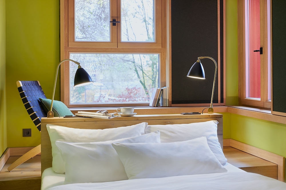 Superior Single Room, Garden View
