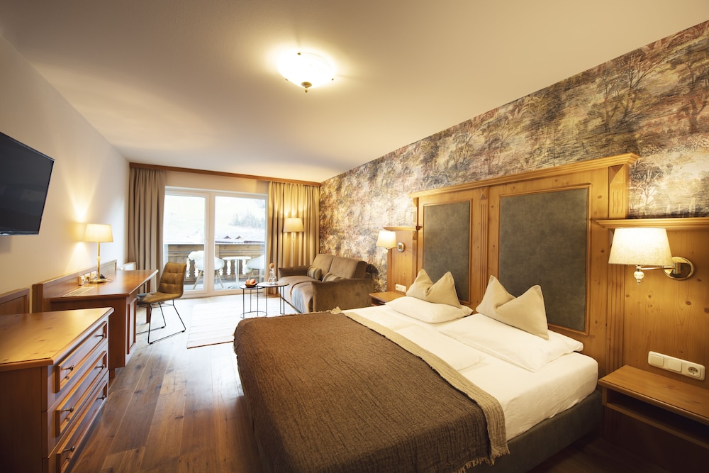 Superior Room, Balcony photo 1