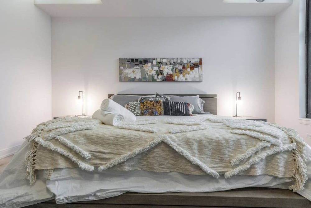 Apartment (6 Bedrooms)