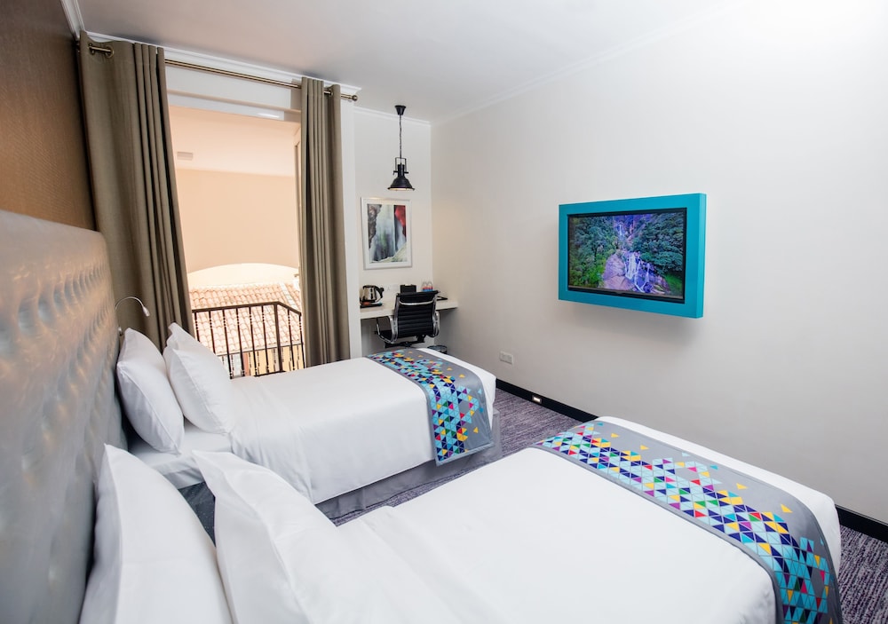 Superior Balcony Room