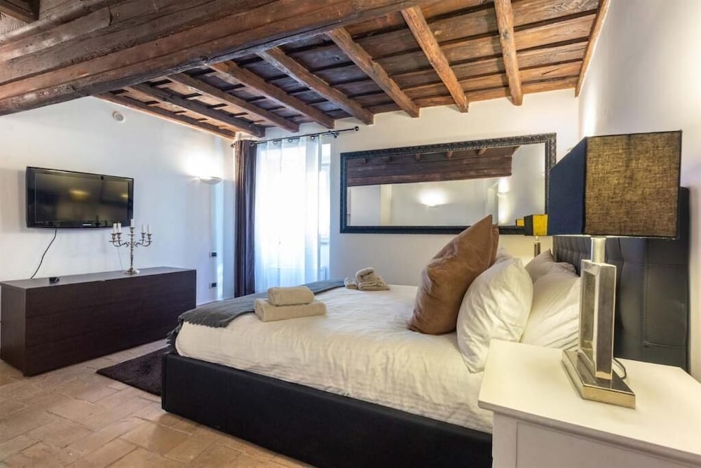 Duplex Apartment - Separate Building photo 1