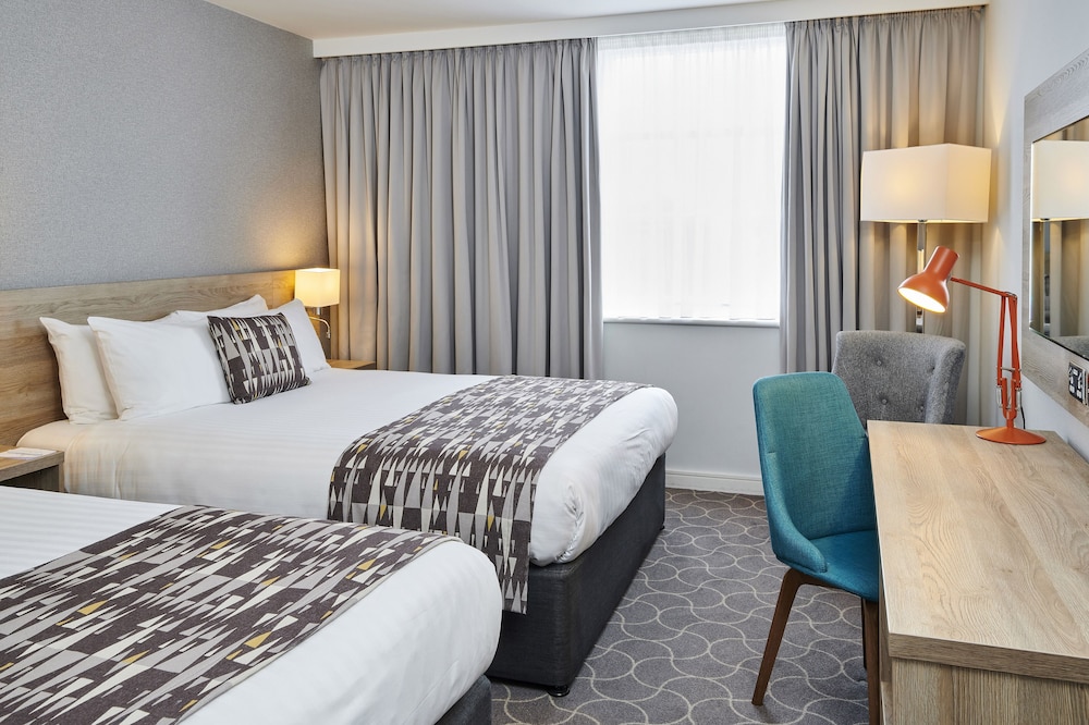 Standard Room, Multiple Beds (Canal View) - Photo 2