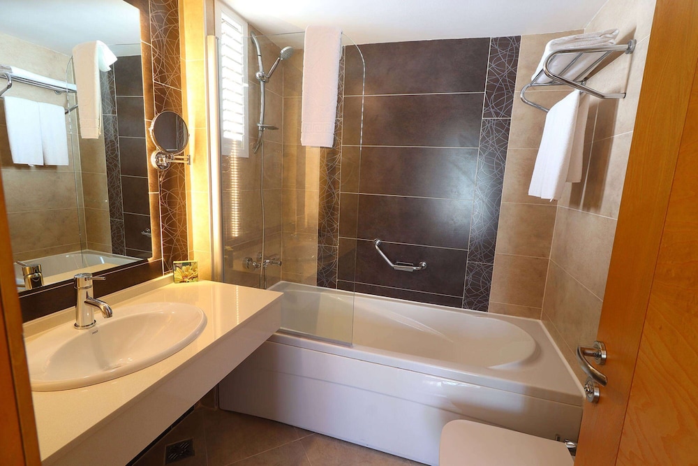 Club Room, 1 Double Bed, Sea View - Photo 5