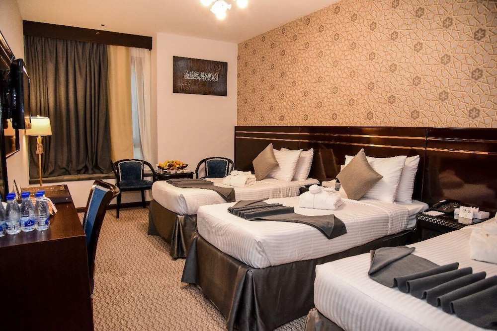 Standard Quadruple Room - Photo 1