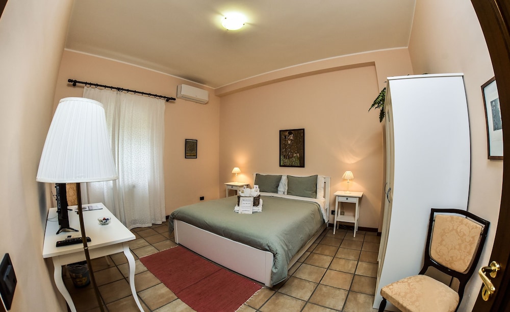 Economy Double Room, Multiple Beds photo 1