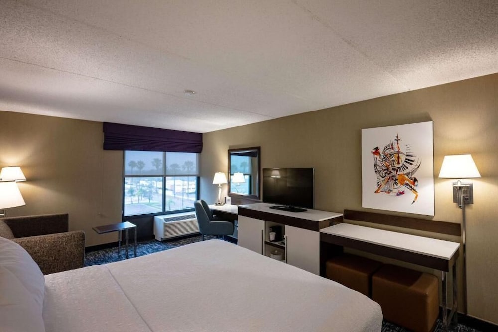 Standard Room, 1 King Bed with Sofa bed photo 2
