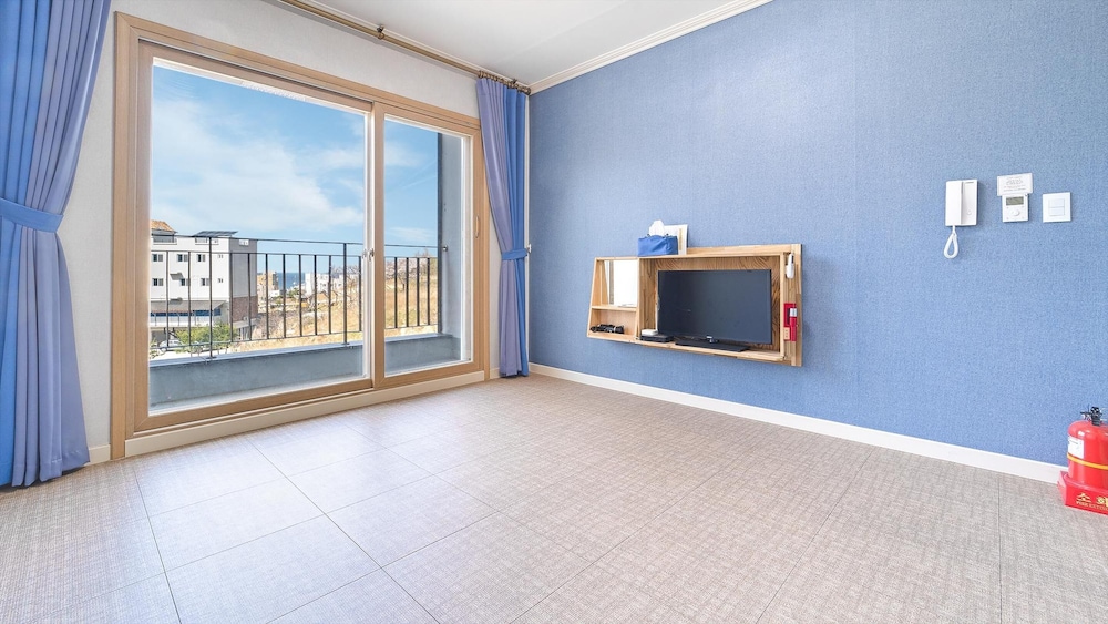 Basic Room, 1 Bedroom (303)