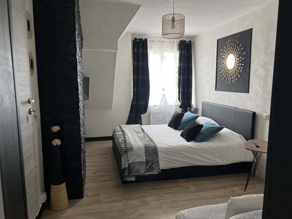 Golden Room photo 1