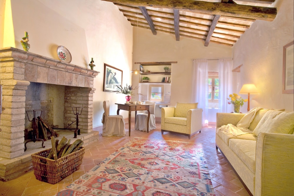 Suite, 1 Bedroom photo 1