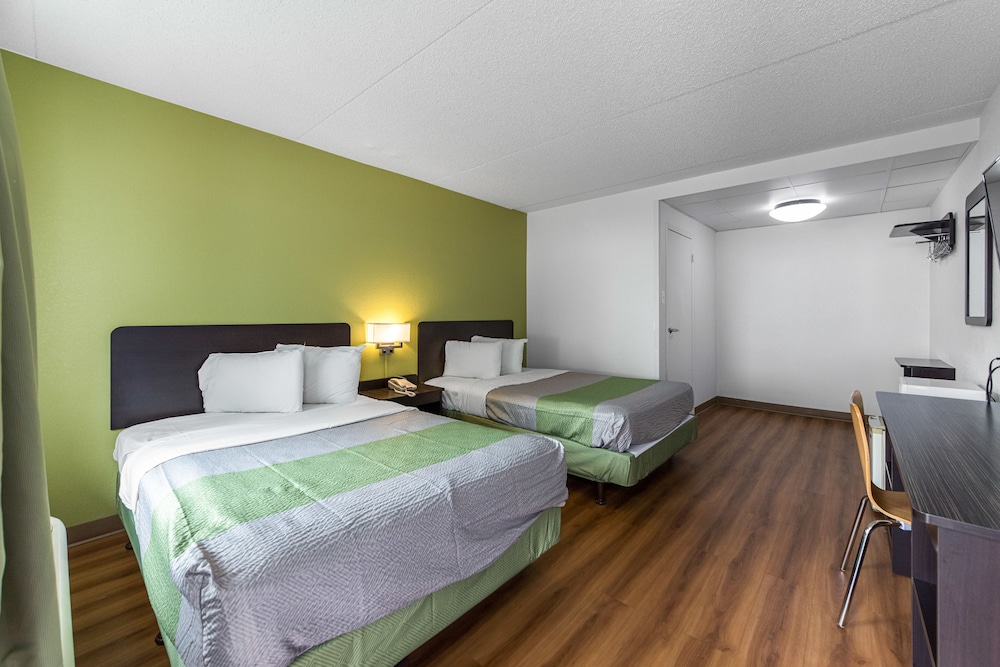 Standard Room, 2 Double Beds, Non Smoking - Photo 1