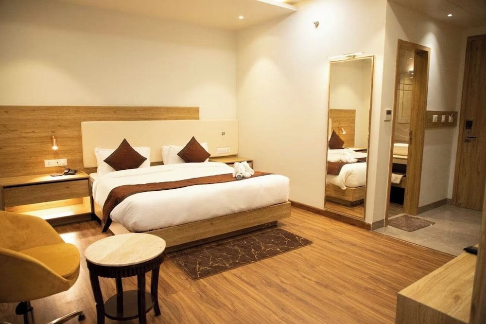 Premium Room, City View