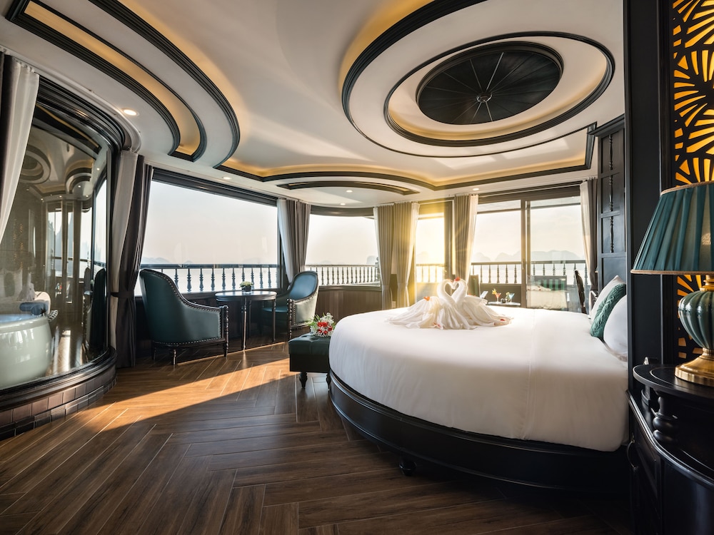 Rita Suite Private Balcony, Jacuzzi,  2D1N, 3D2N