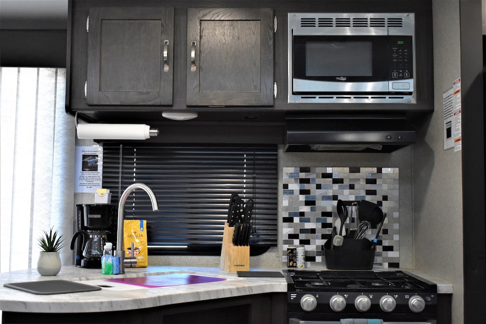 Grand Canyon RV Glamping Luxury Suite photo 1