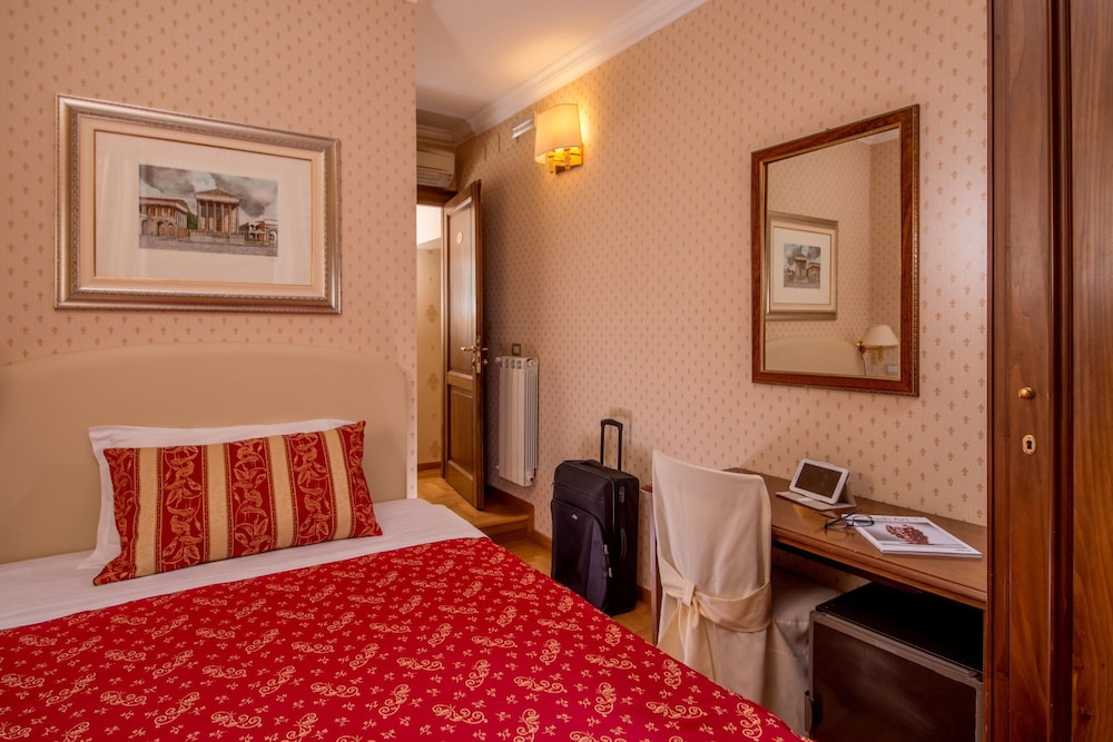 Room photo 3