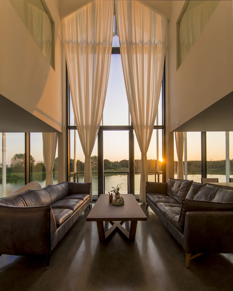 Deluxe Terrace Double Suites