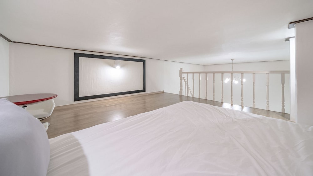 Basic Room, 1 Bedroom (A102) - Photo 8