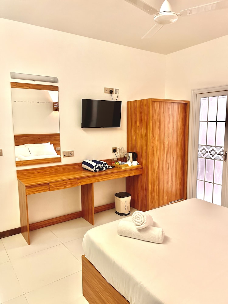 Deluxe Double Room - Photo 24