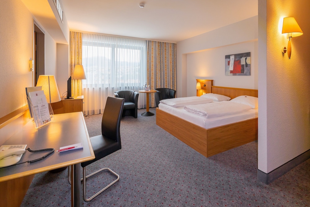Standard Double Room - Photo 3