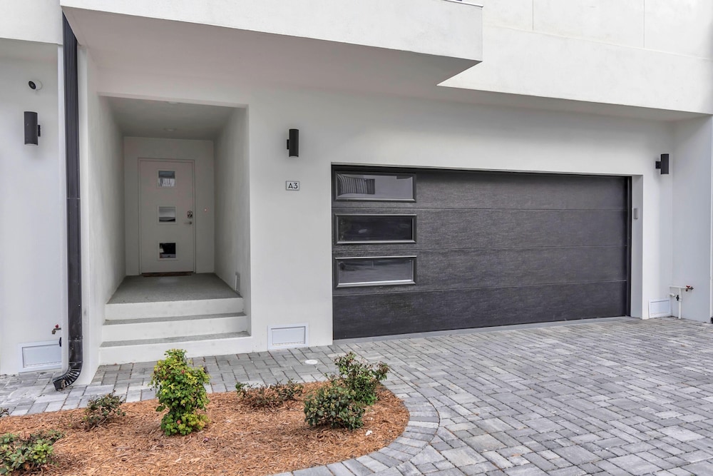House, Multiple Beds (Azul Townhomes A3 - Sunrise) photo 3
