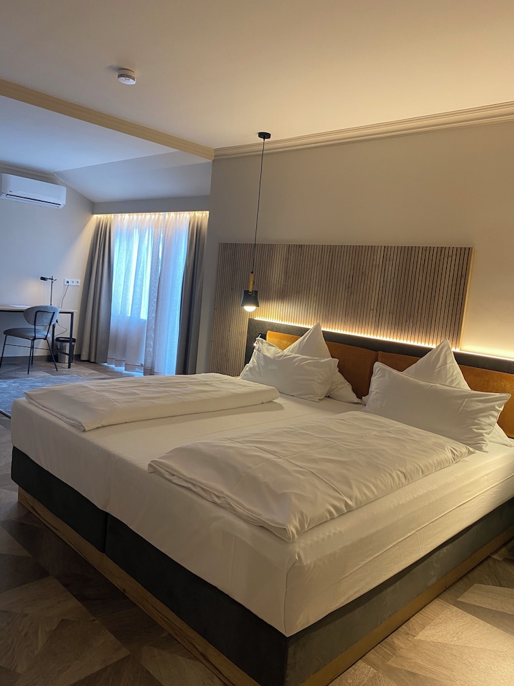 Family Double Room - Photo 1