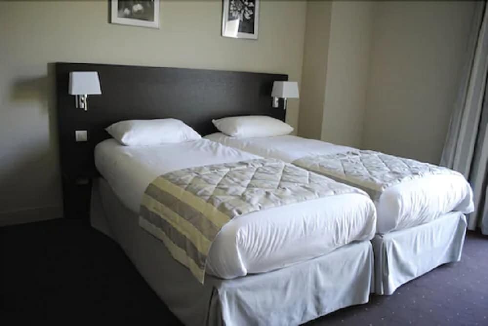 Basic Twin Room photo 3