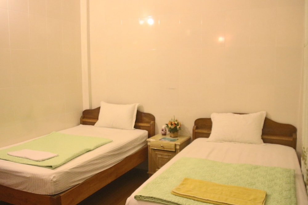 Standard Twin Room photo 2