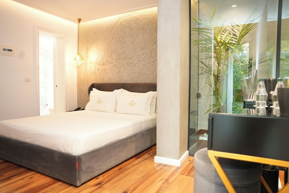 Standard Room photo 1