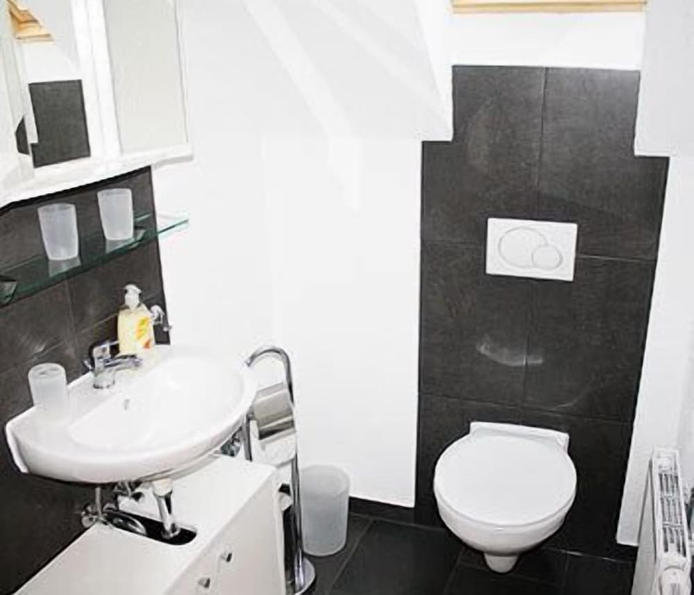 Standard Apartment - Photo 5