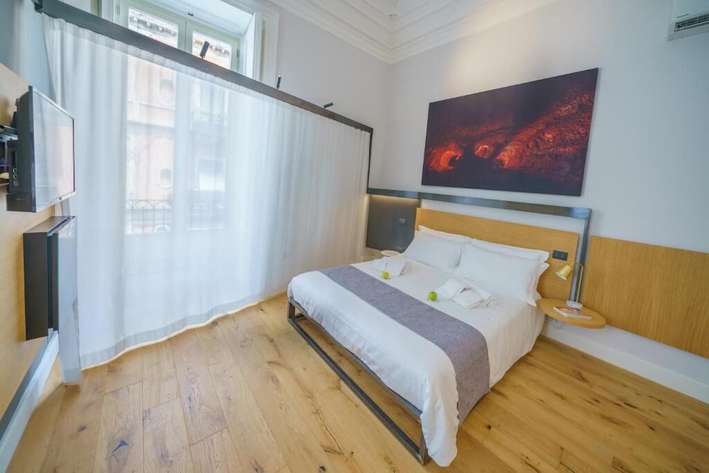 Classic Double Room, Balcony