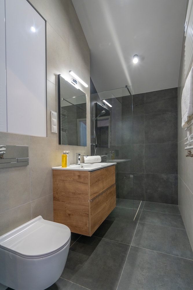 Family Apartment - Photo 2