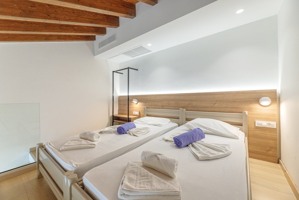 Beach Front Maisonette - Photo 8