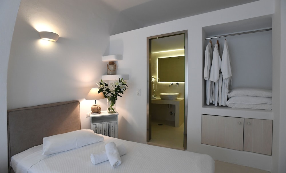 Standard Triple Room photo 2