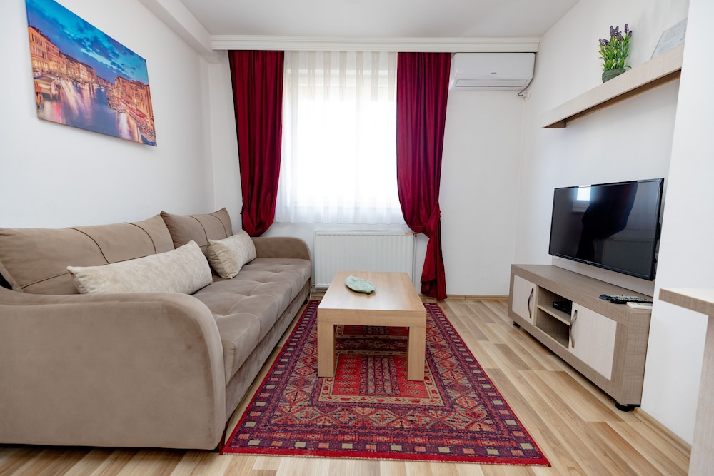 Economy Apartment photo 1