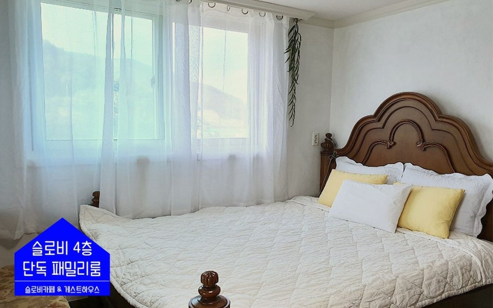 Room (Family Room (Last check-in : 22:00))