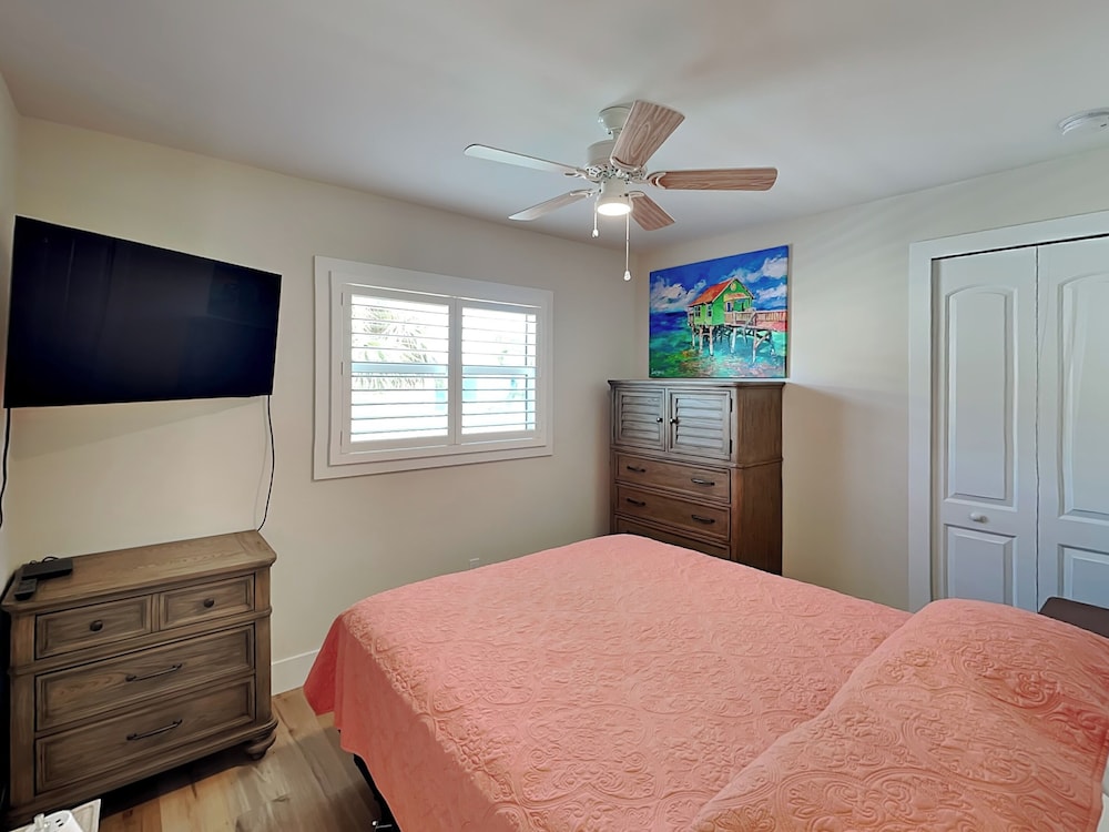 House (2 Bedrooms) photo 2