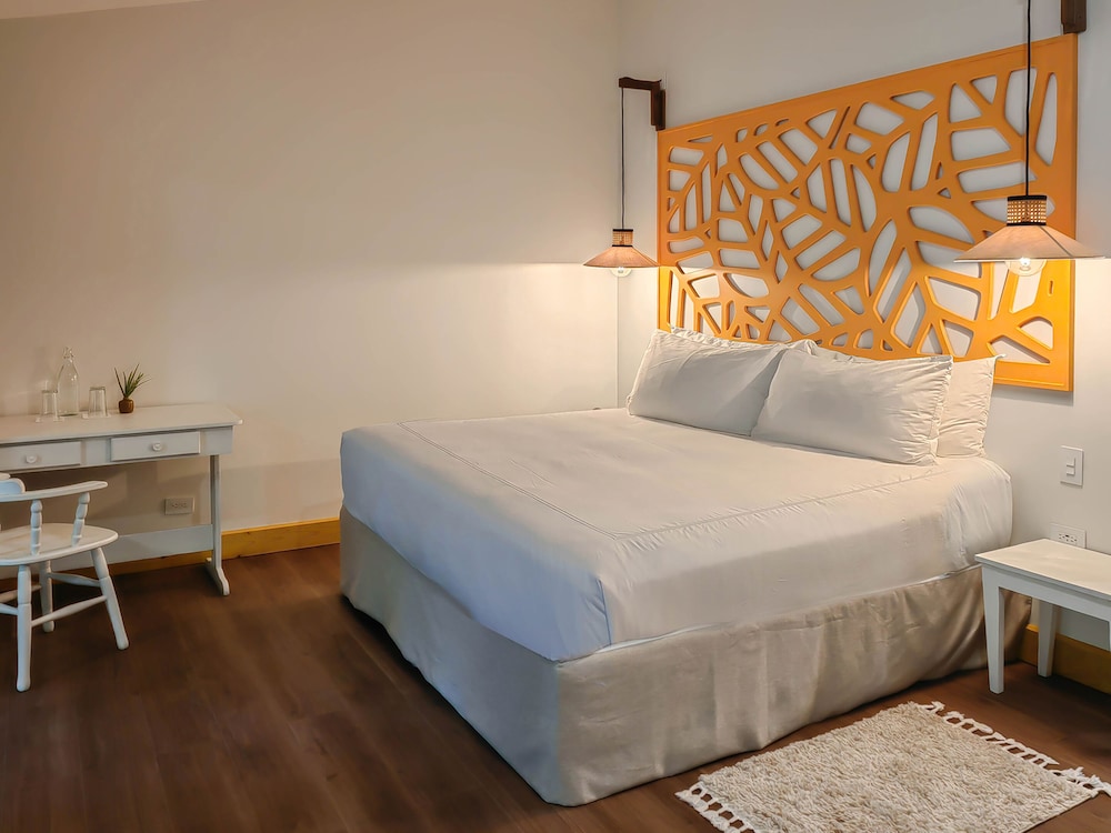 Manakin Suites