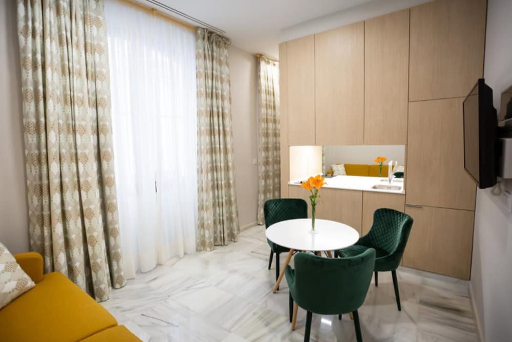 Deluxe Apartment, 1 Bedroom - Photo 12