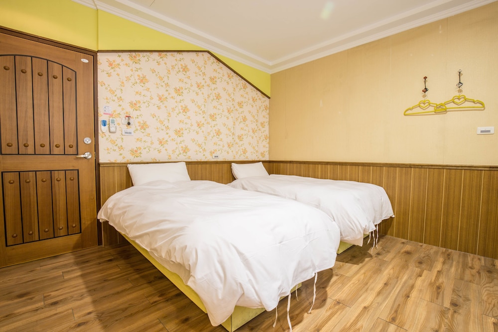 Standard Twin Room photo 1