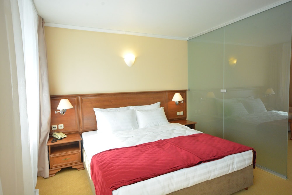 Suite photo 1