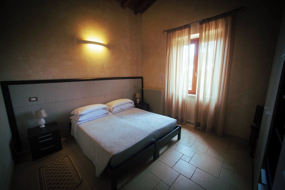 Basic Room, Garden View